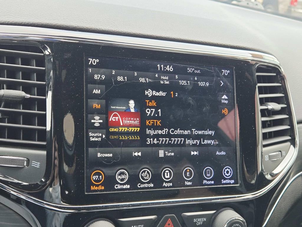Used 2019 Jeep Grand Cherokee Limited image 26