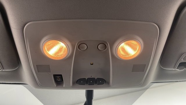 Used 2016 Chevrolet Traverse LT w/ Style and Technology Package image 43