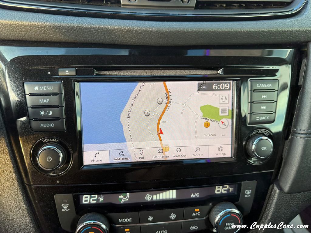 Used 2019 Nissan Rogue SL w/ Premium Package image 30