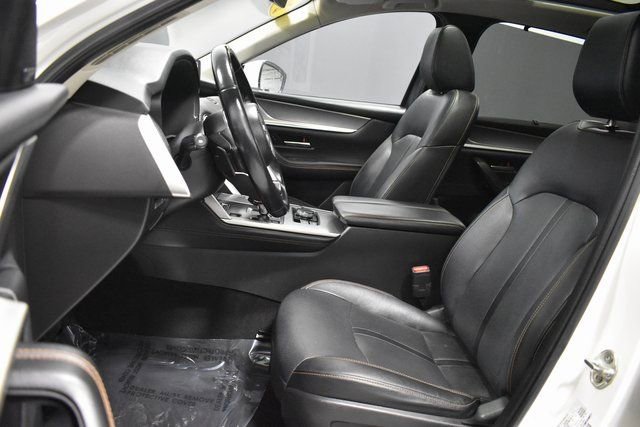 Used 2024 MAZDA CX-90 Plug-In Hybrid w/ Premium Pkg image 4