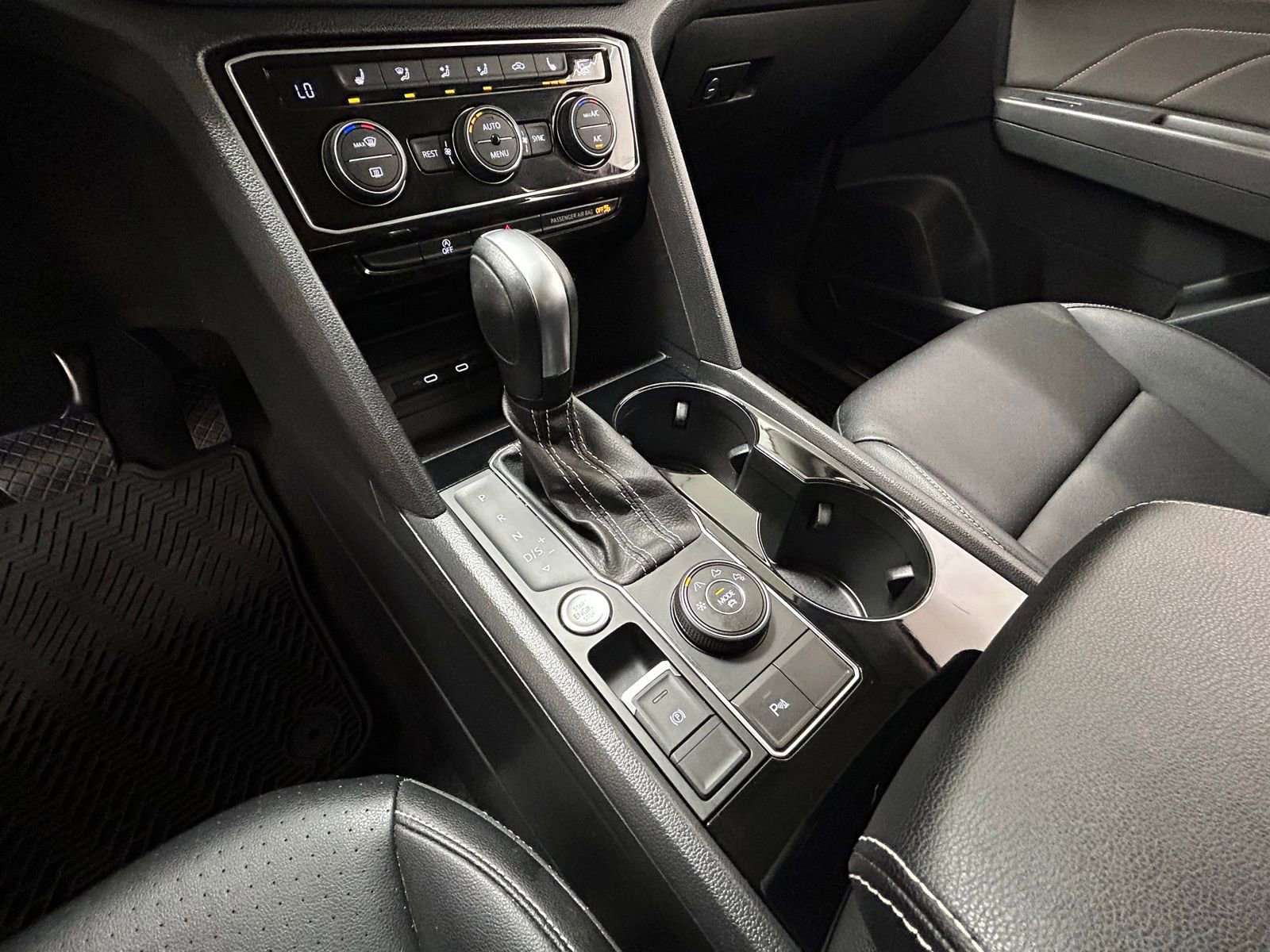 Used 2023 Volkswagen Atlas SE image 21