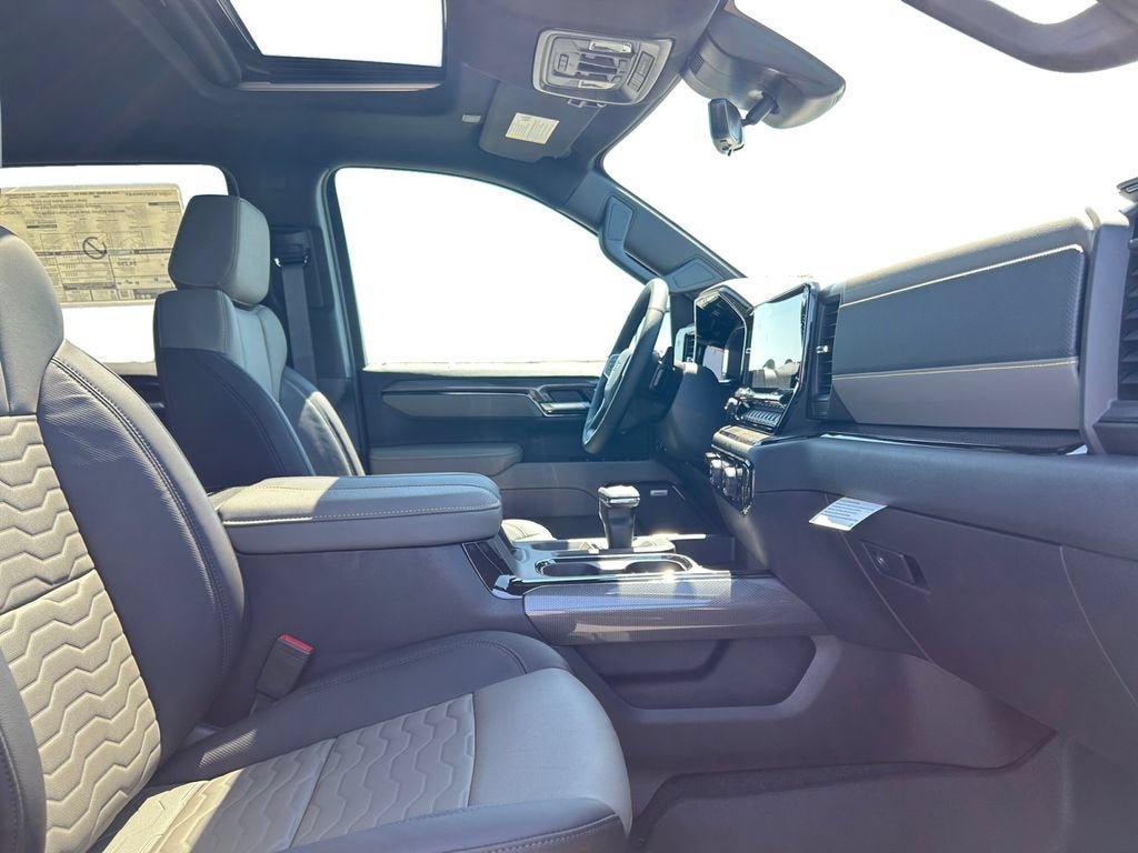 New 2026 Chevrolet Silverado 1500 ZR2 AWD/4WD image 17
