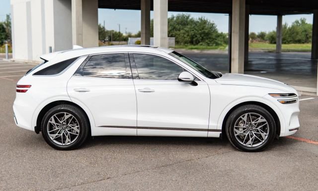 Used 2023 Genesis GV70 2.5T w/ Select Package image 9