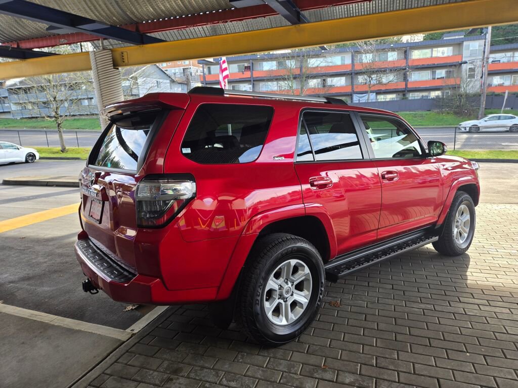 Used 2024 Toyota 4Runner SR5 Premium w/ Moonroof Package image 5