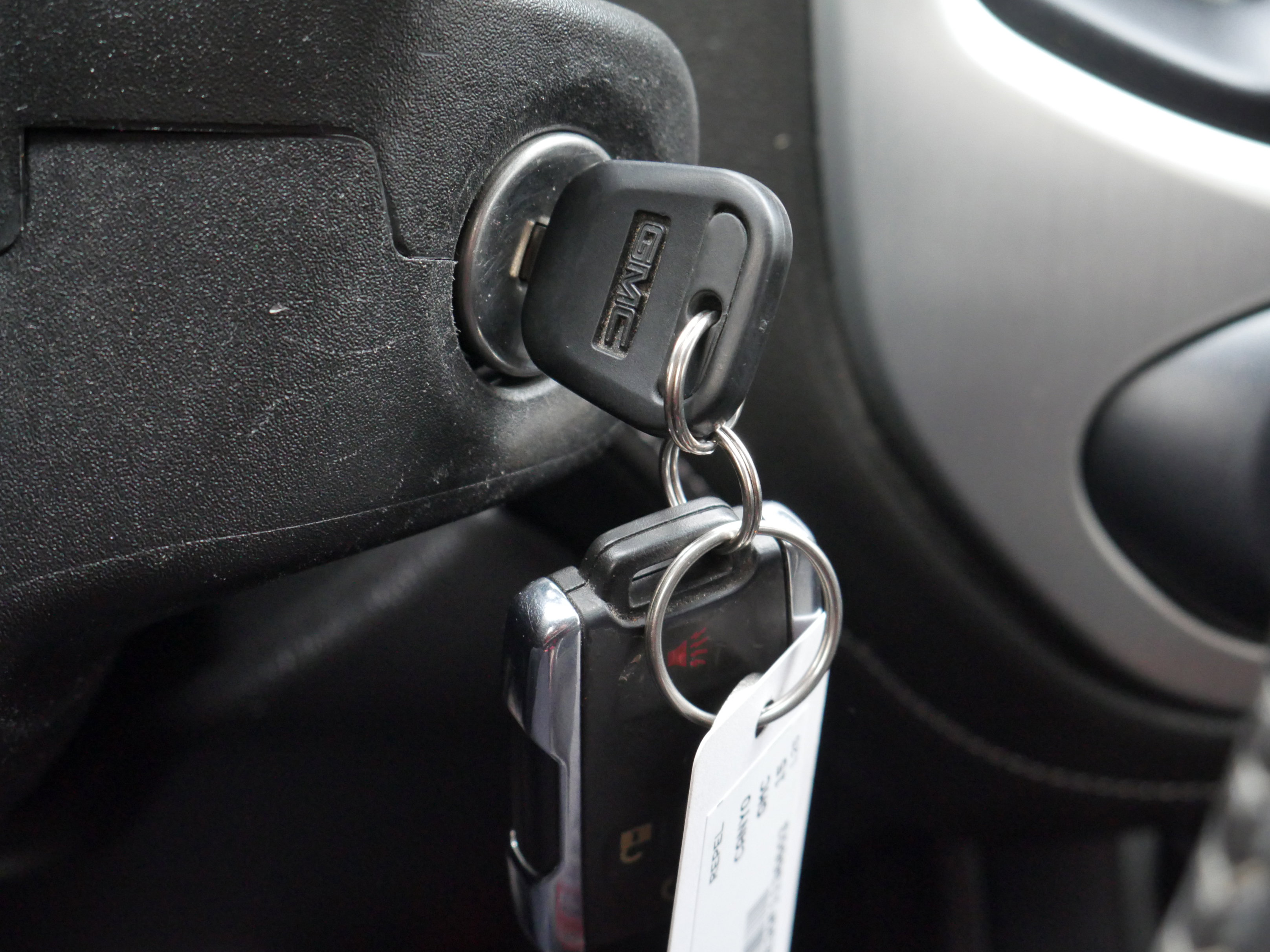 Used 2015 GMC Canyon SLT image 8