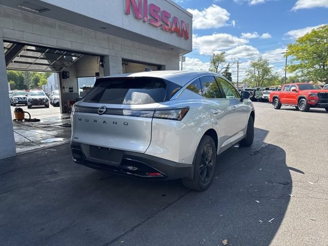 Used 2025 Nissan Murano SV AWD/4WD image 2