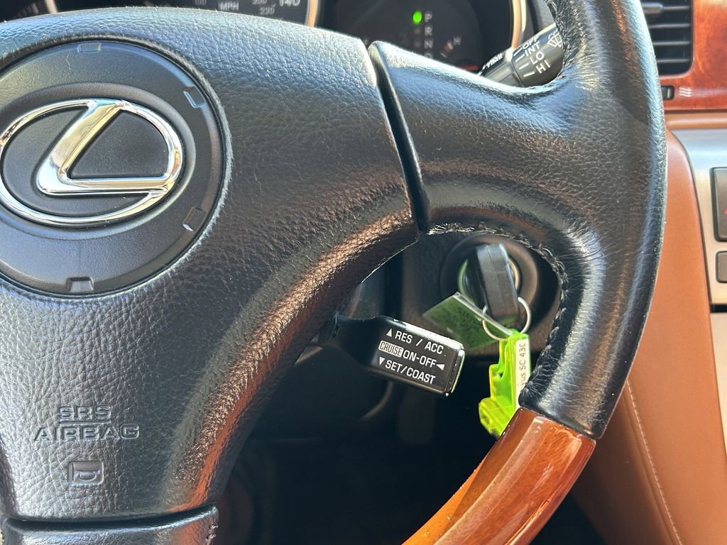 Used 2004 Lexus SC 430 Convertible image 22