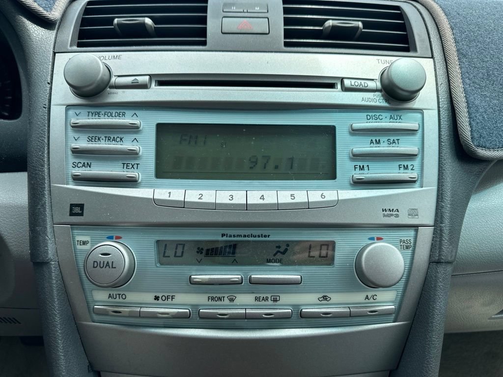 Used 2009 Toyota Camry XLE FWD image 23