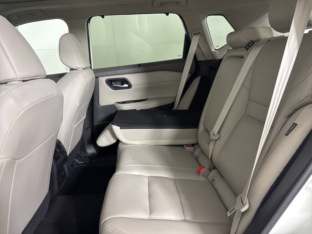 Used 2023 Nissan Rogue SL w/ SL Premium Package AWD/4WD image 24