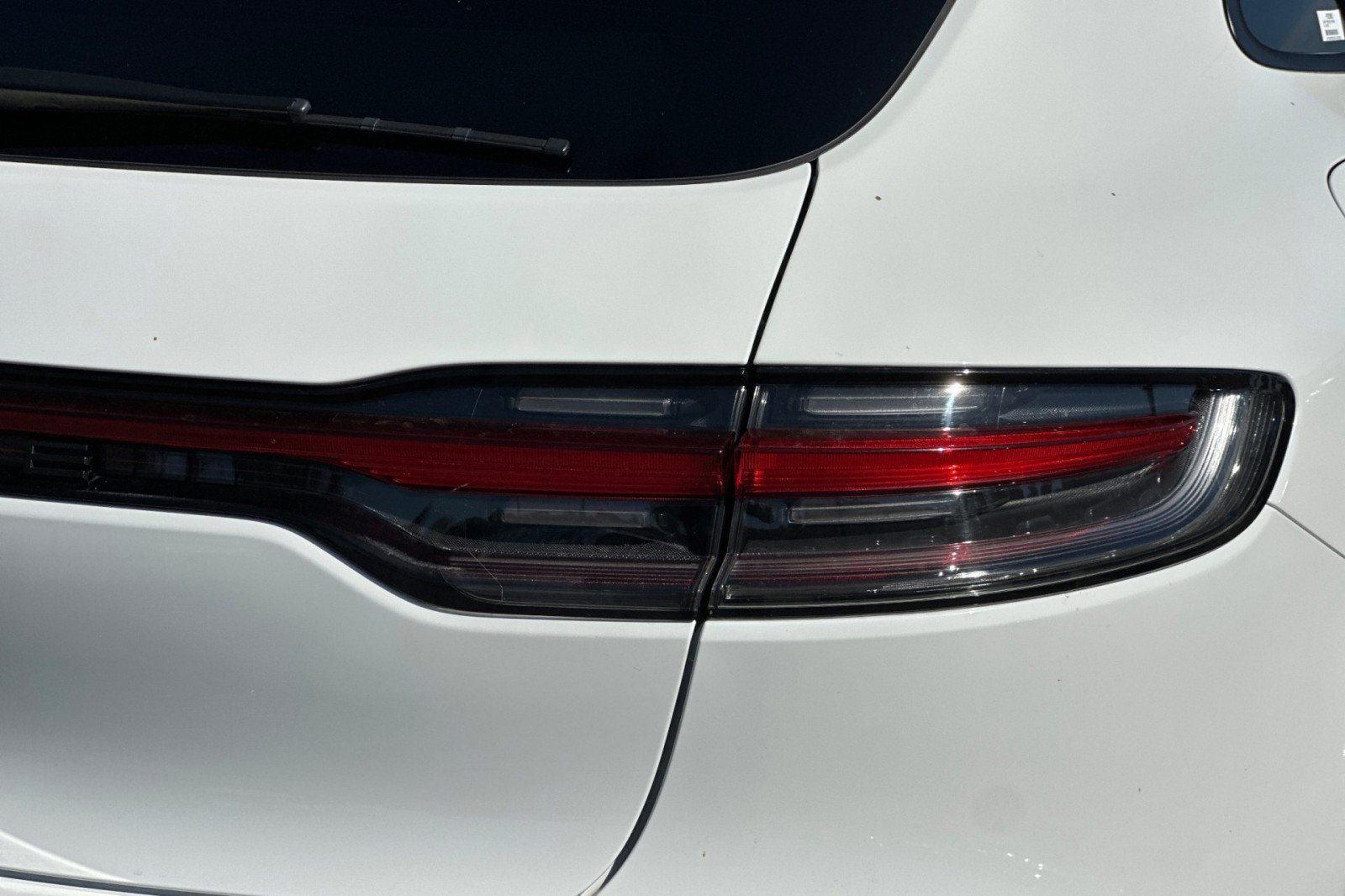 Certified 2024 Porsche Macan image 28