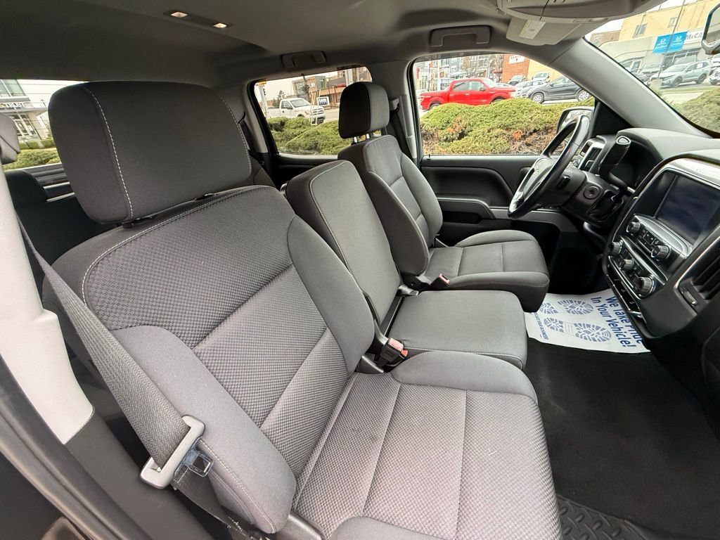 Used 2018 Chevrolet Silverado 1500 LT w/ LPO, Black Pack image 39