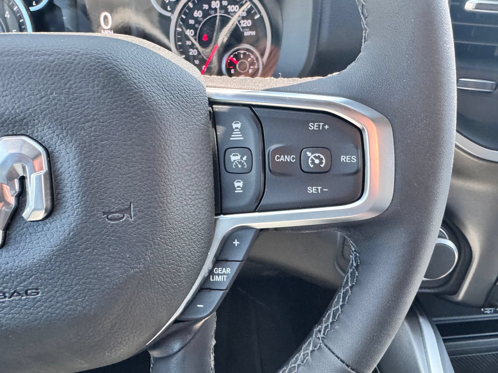 New 2026 RAM 1500 Big Horn AWD/4WD image 18