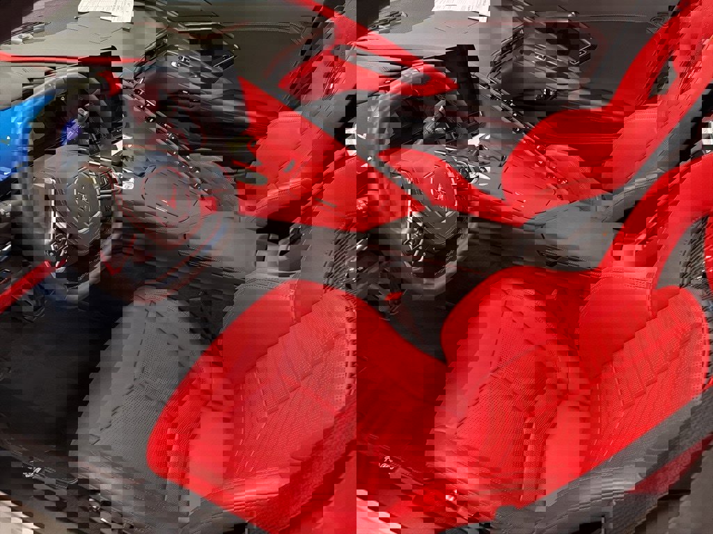 Used 2025 Chevrolet Corvette Stingray Premium Conv w/ Z51 Performance Package image 7