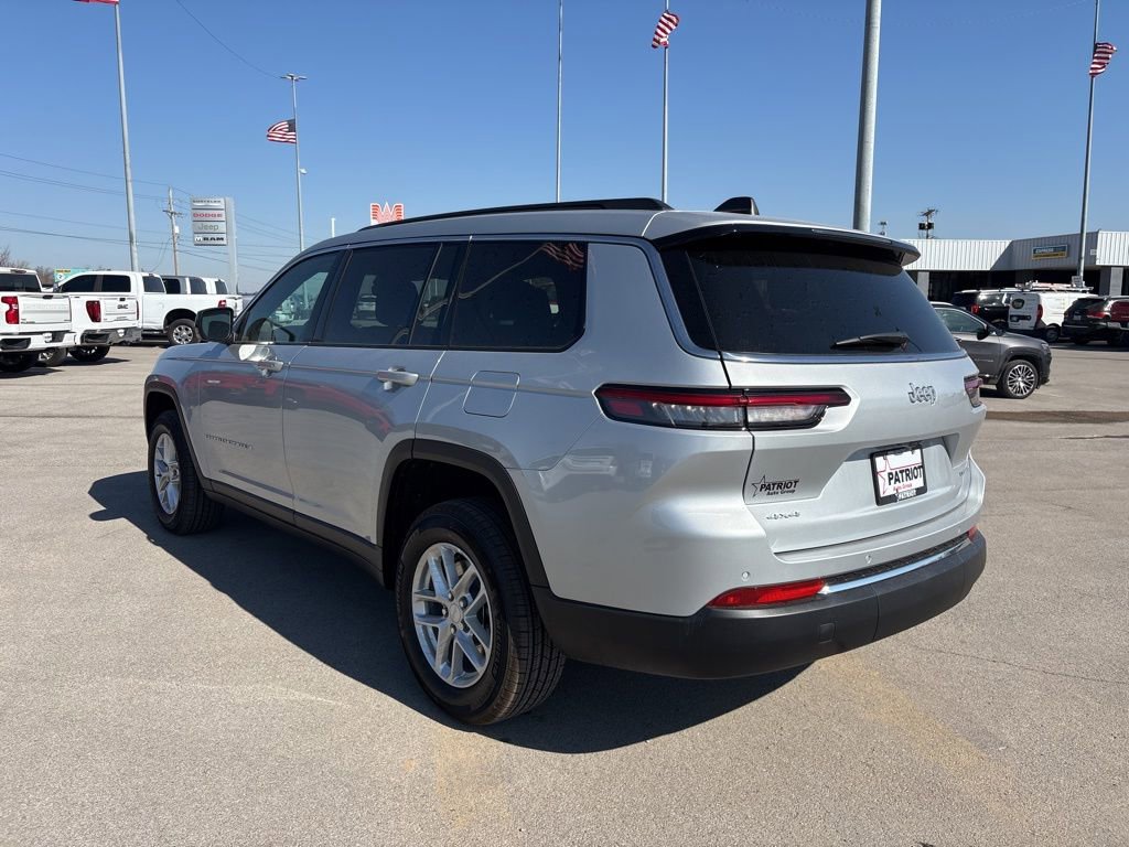 New 2026 Jeep Grand Cherokee L Laredo w/ MOPAR Finishing Package AWD/4WD image 5