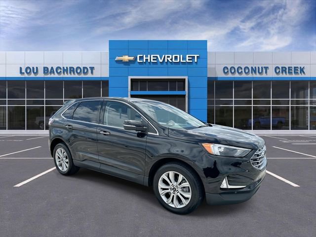 Used 2024 Ford Edge Titanium image 2