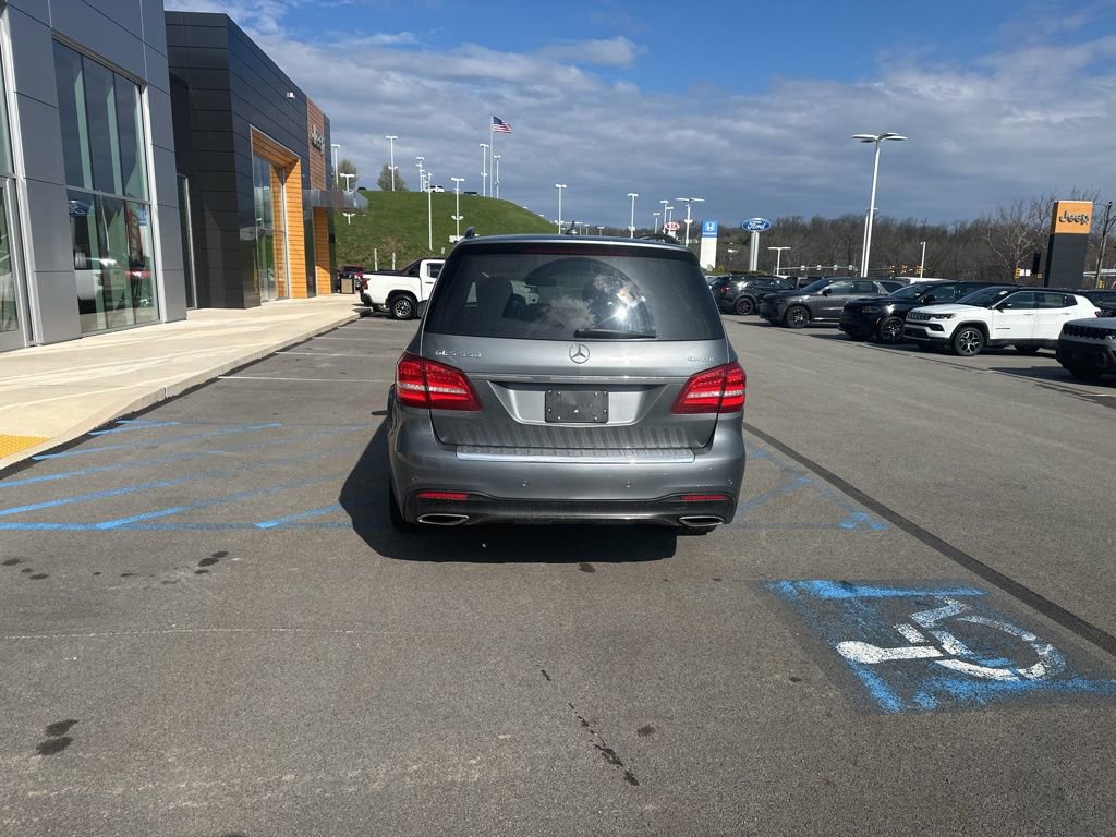 Used 2019 Mercedes-Benz GLS 550 4MATIC image 3