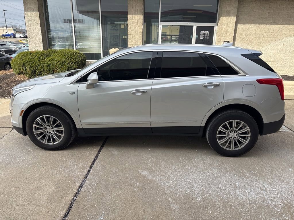 Used 2019 Cadillac XT5 Luxury image 2