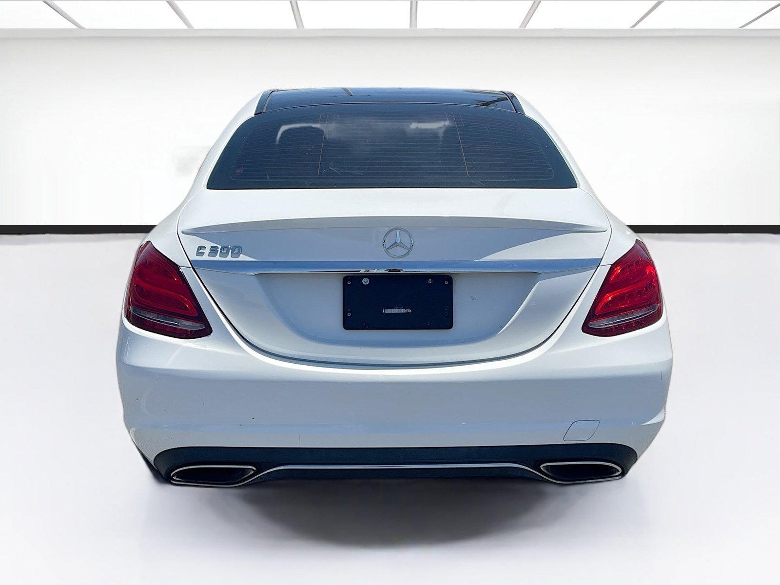 Used 2018 Mercedes-Benz C 300 Sedan w/ Premium Package image 5