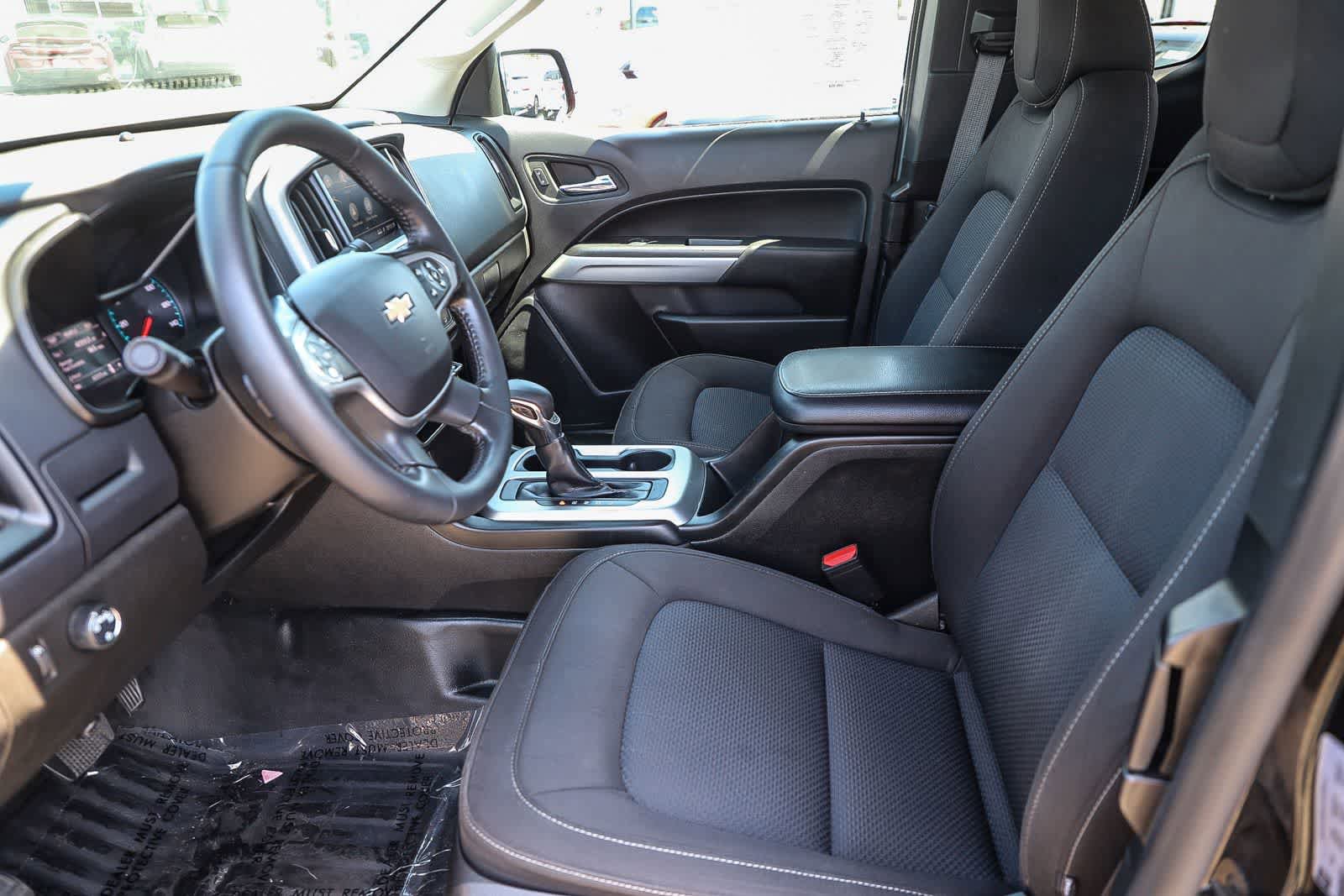 Used 2022 Chevrolet Colorado LT w/ Fleet Safety Package RWD image 15