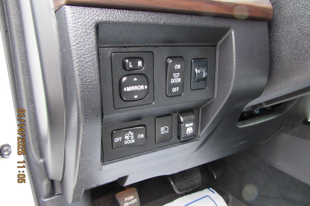 Used 2021 Toyota Tundra Limited image 30