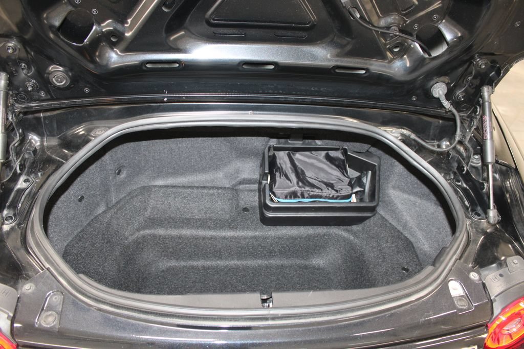 Used 2025 MAZDA MX-5 Miata RF Grand Touring RWD image 29