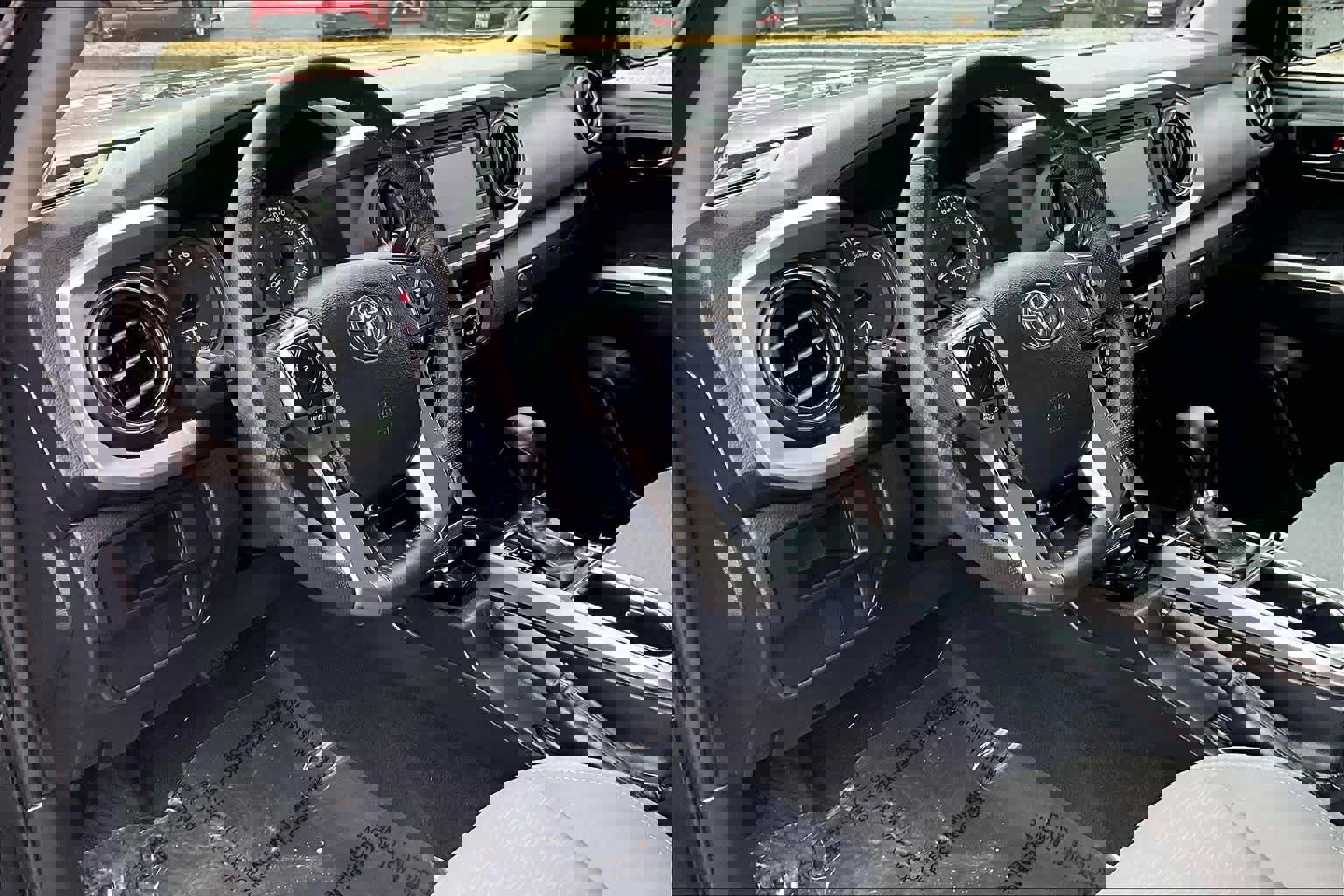 Used 2017 Toyota Tacoma SR5 w/ SR5 Appearance Package (SM) image 17