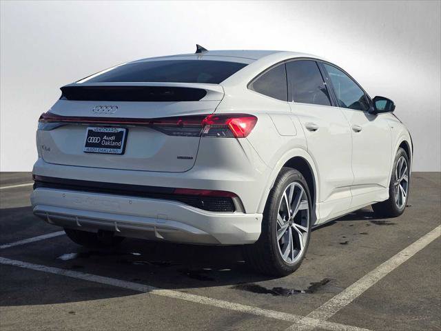 Used 2024 Audi Q4 e-tron Premium Plus image 3