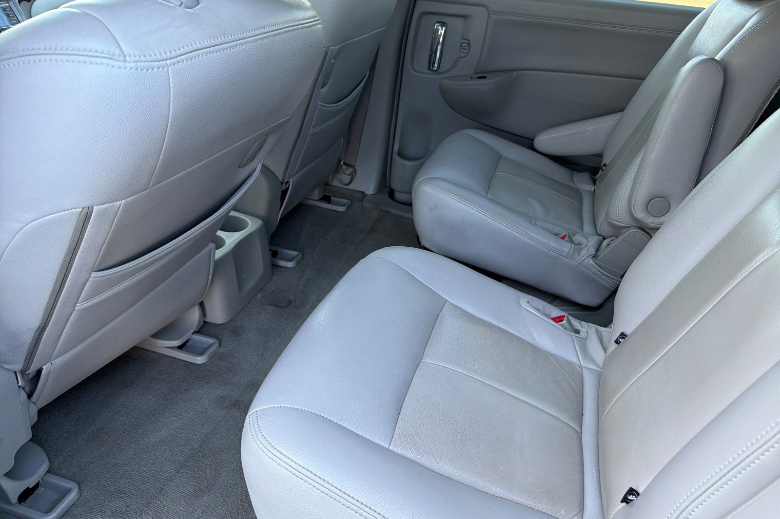 Used 2015 Nissan Quest SV image 11