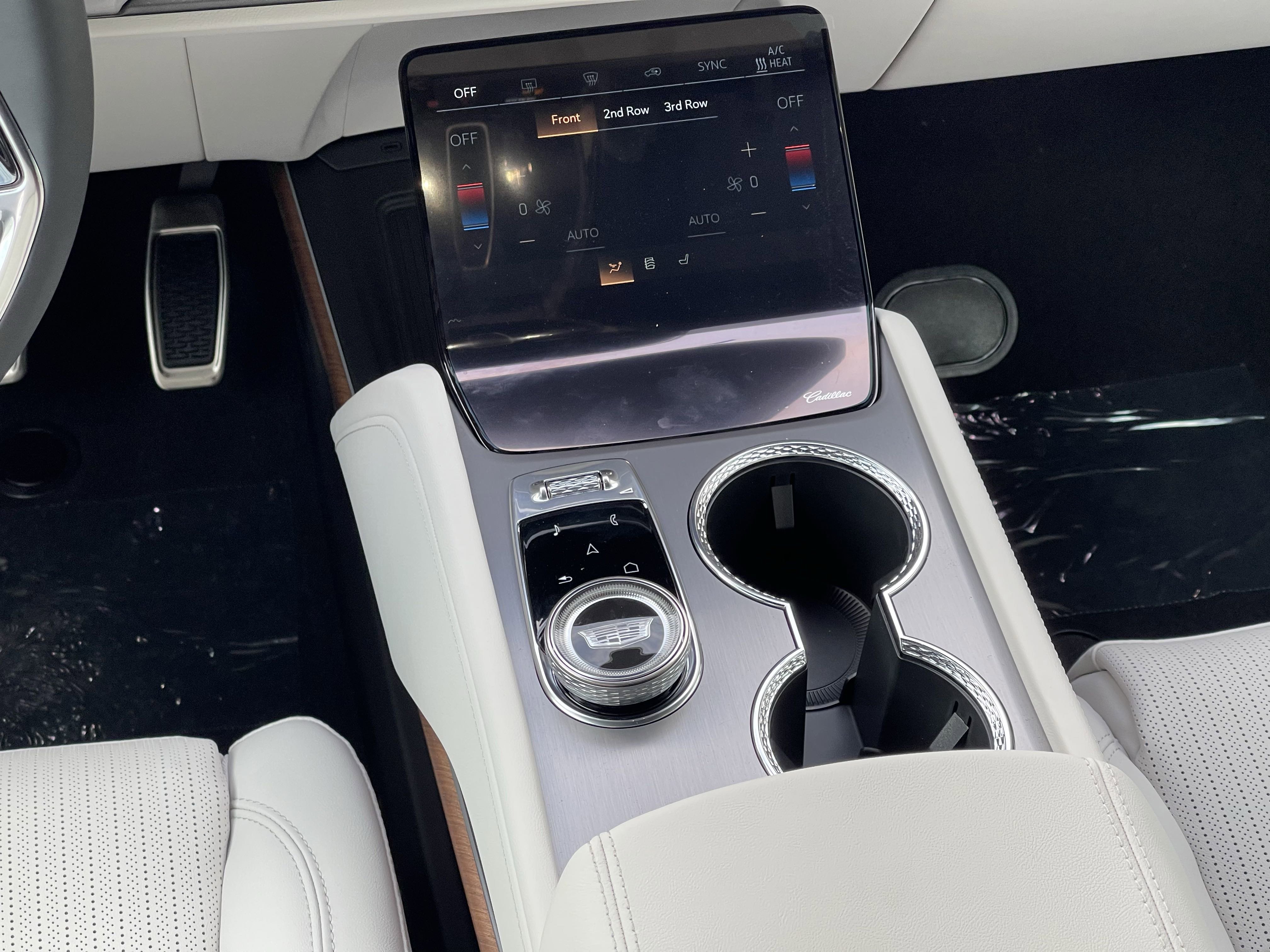 New 2026 Cadillac Vistiq Sport image 7