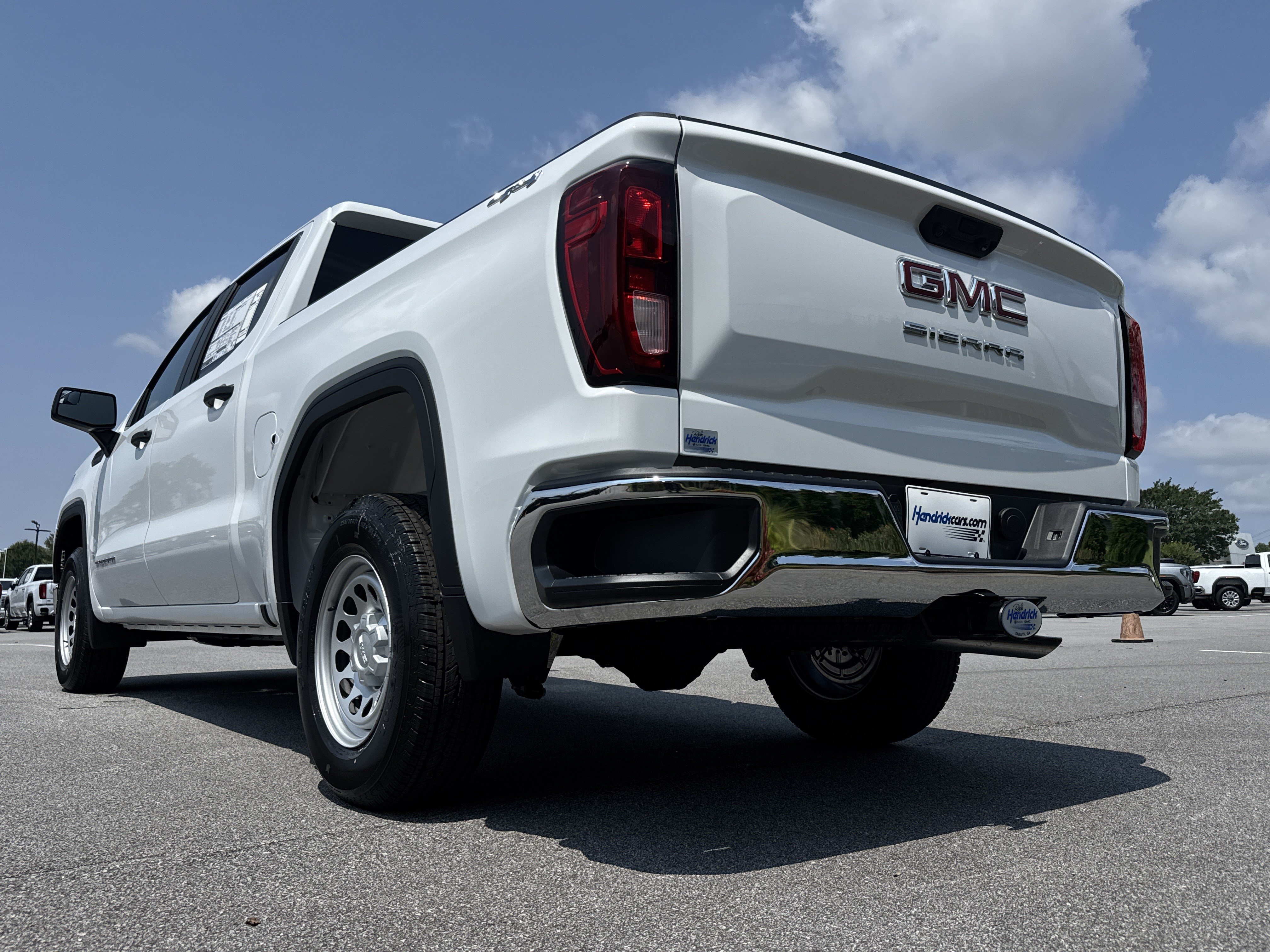 New 2026 GMC Sierra 1500 Pro w/ Pro Value Package AWD/4WD image 9