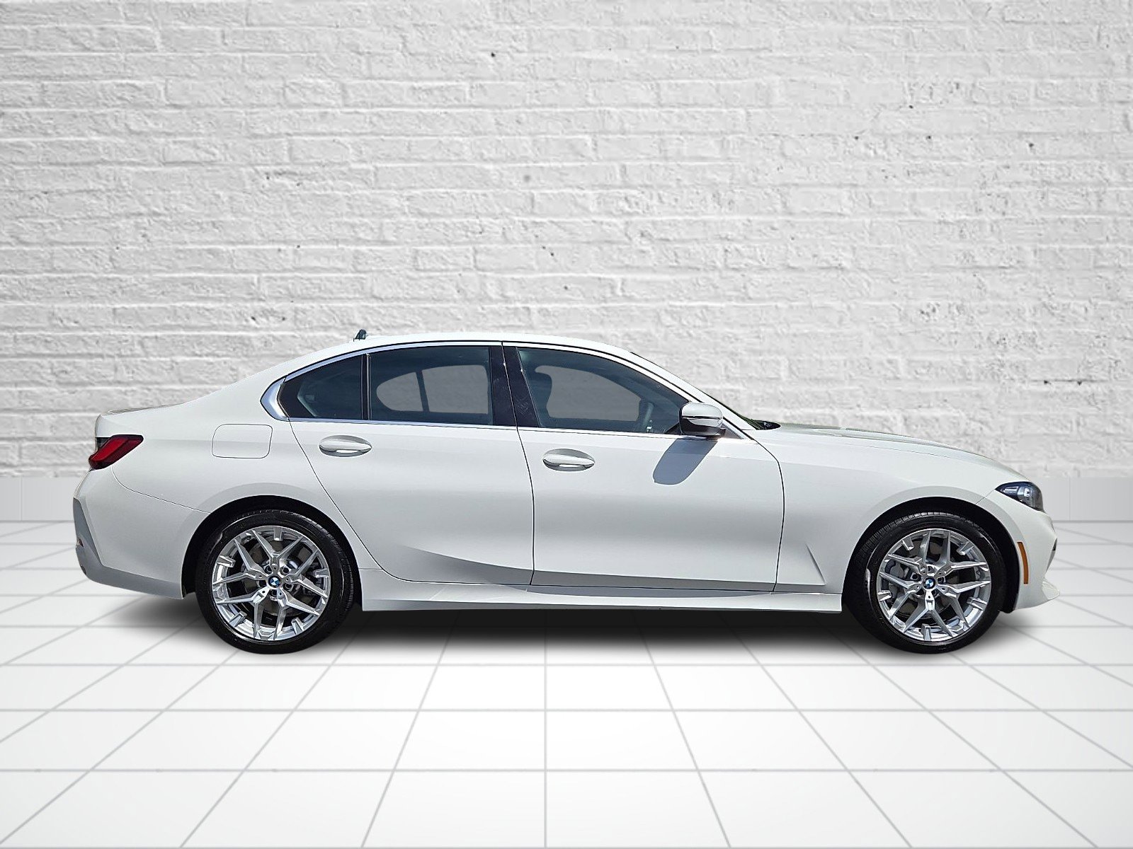 Used 2025 BMW 330i xDrive Sedan w/ Premium Package AWD/4WD image 7