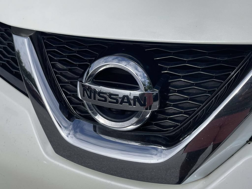 Used 2016 Nissan Rogue SV w/ SV Premium Package FWD image 10