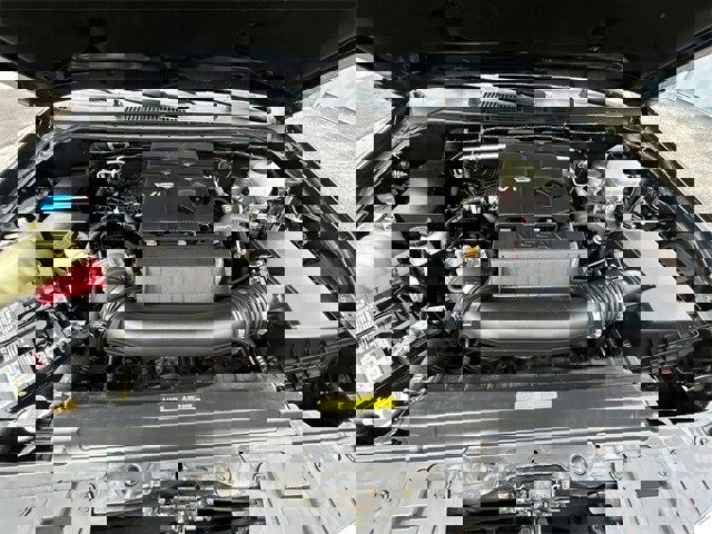 Used 2021 Nissan Frontier PRO-4X w/ Pro-4x Utility Package image 16