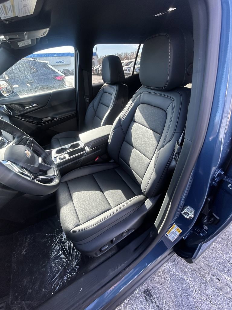 New 2026 Chevrolet Equinox LT w/ Convenience Package II image 10