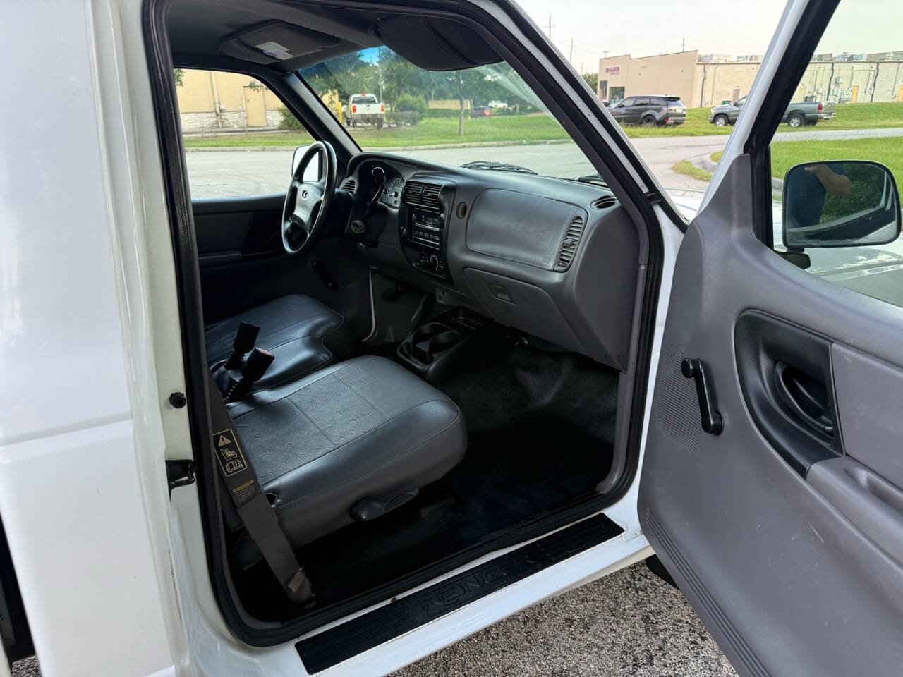 Used 2002 Ford Ranger XLT image 17