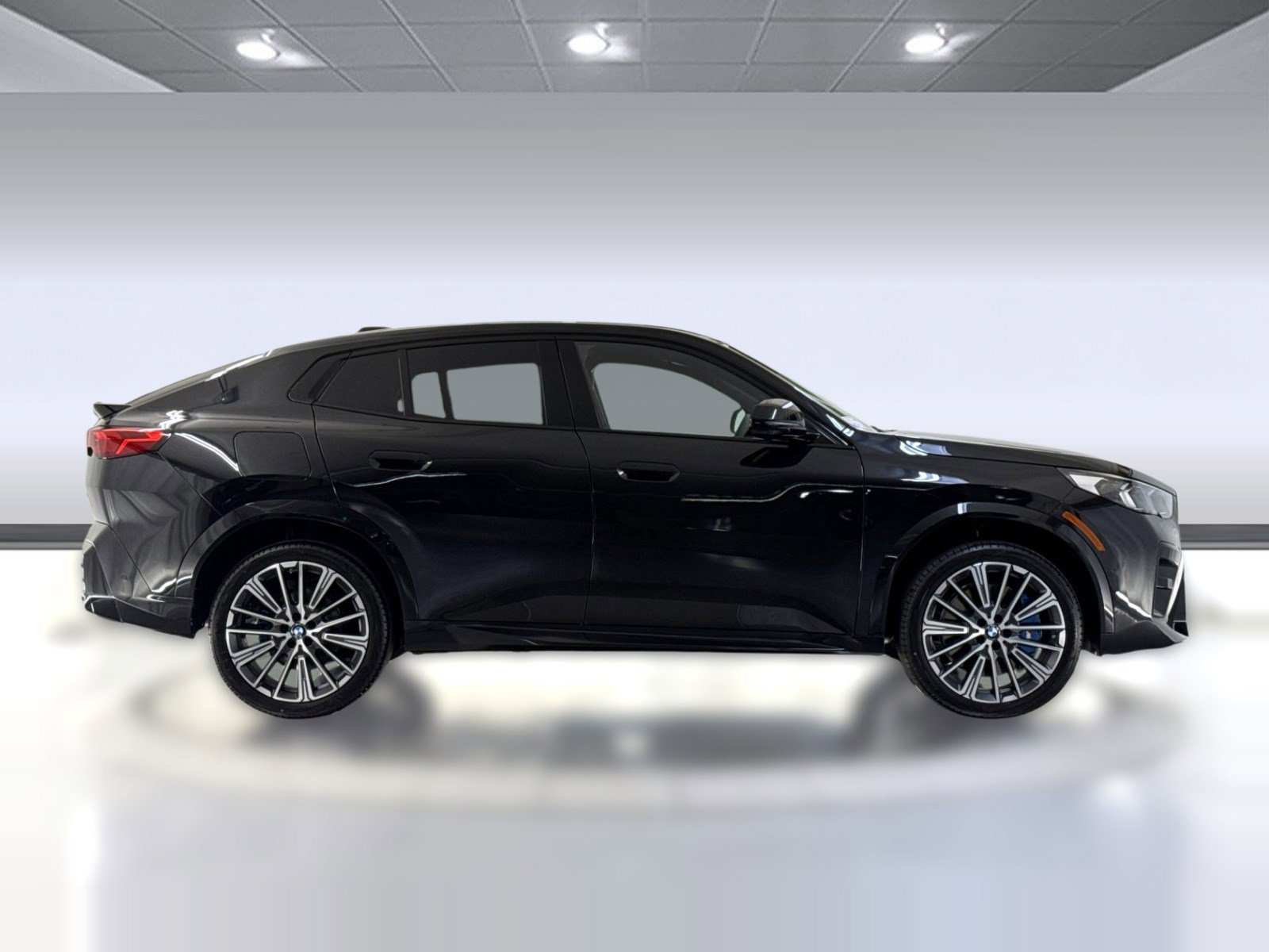 New 2026 BMW X2 xDrive28i w/ Technology Package AWD/4WD image 8