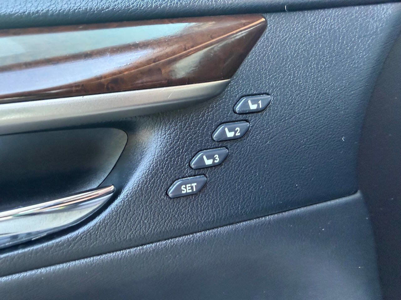 Used 2013 Lexus ES 350 FWD image 18