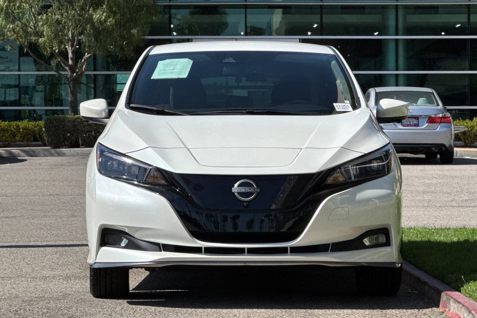 Used 2023 Nissan Leaf SV Plus FWD image 9