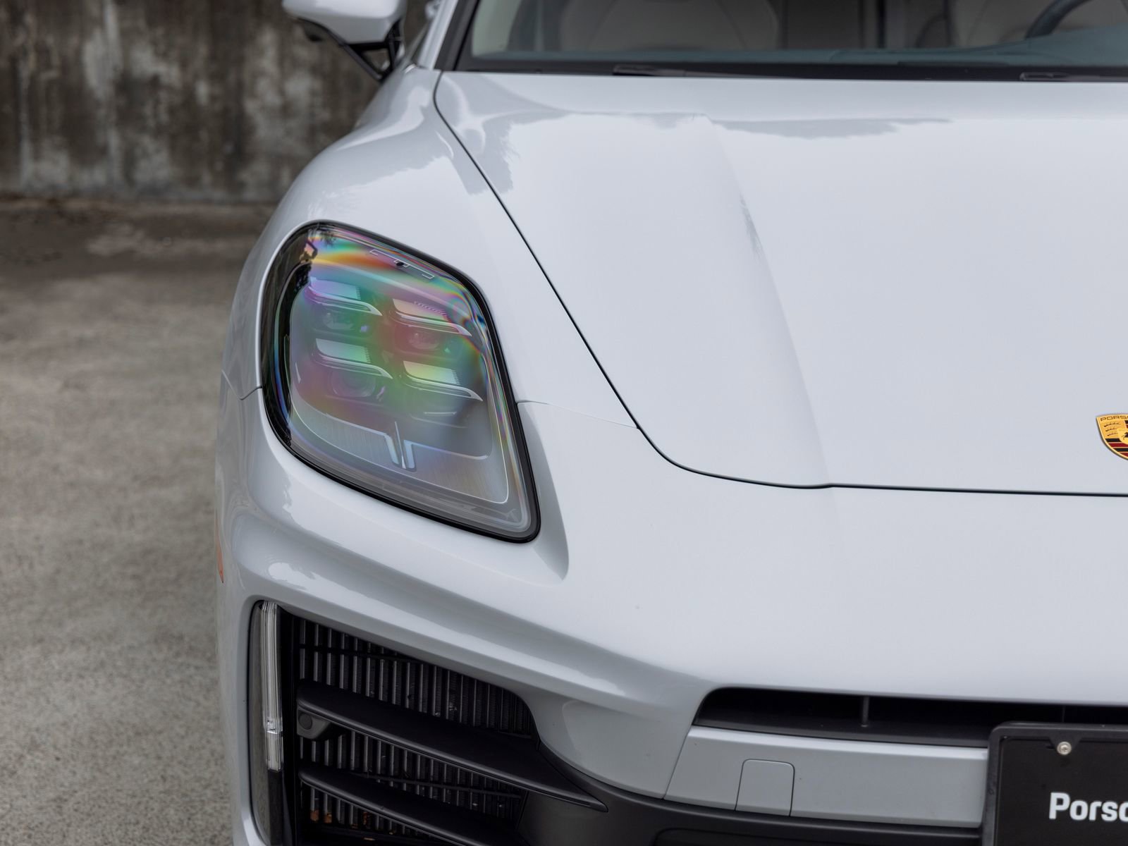 Certified 2025 Porsche Panamera image 14
