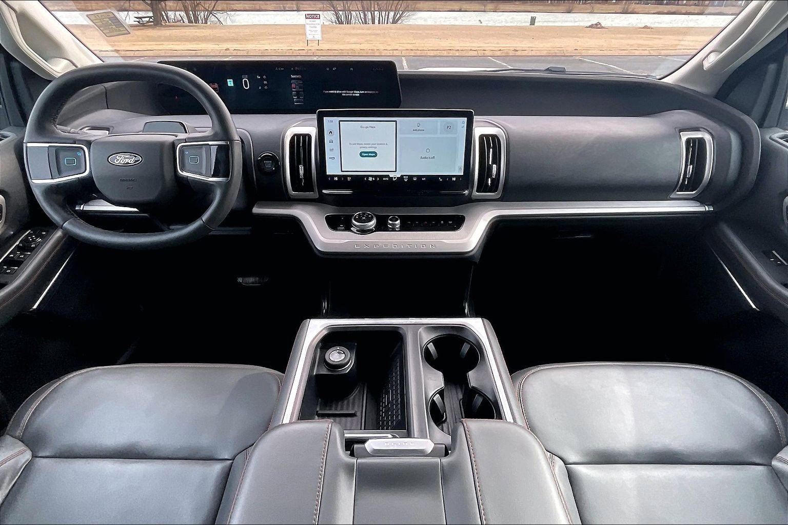 Used 2025 Ford Expedition Active image 13