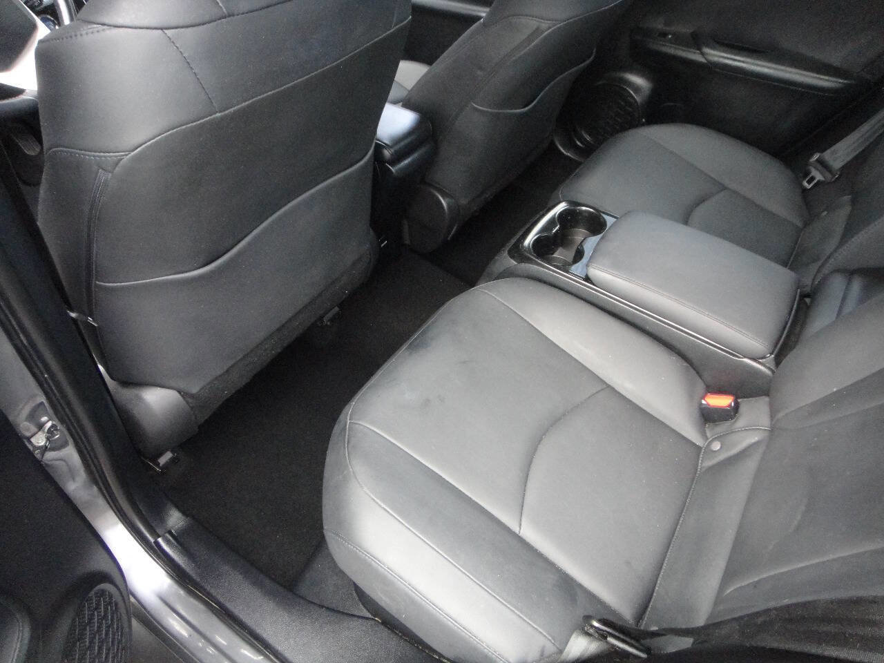 Used 2018 Toyota Prius Prime Advanced w/ Carpet Mat Package image 11