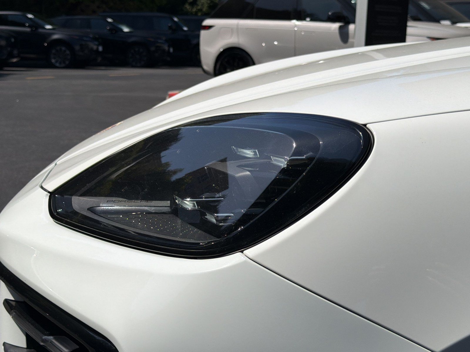 Used 2024 Porsche Cayenne AWD/4WD image 12