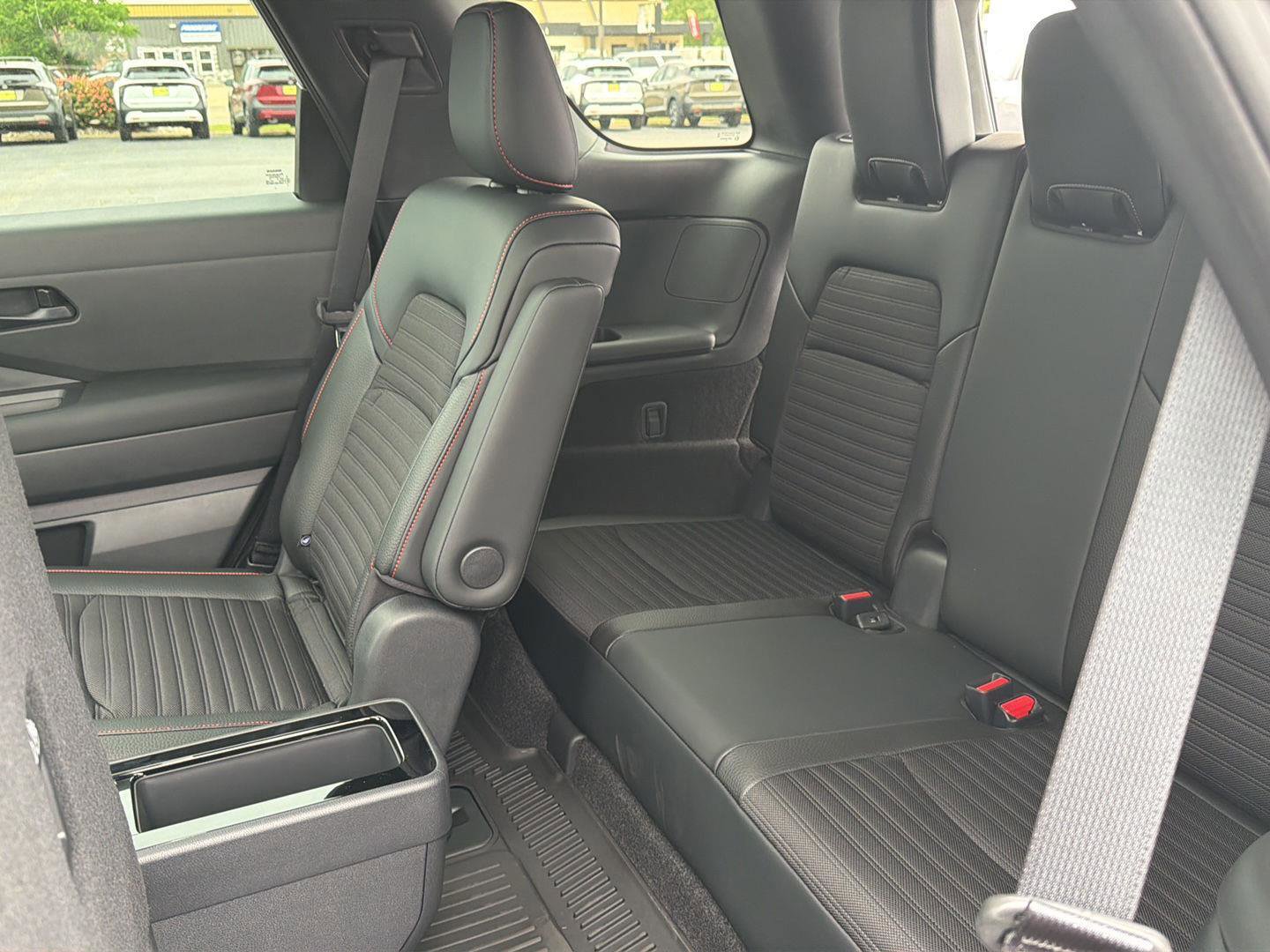 New 2026 Nissan Pathfinder Rock Creek w/ Rock Creek Premium Package AWD/4WD image 39