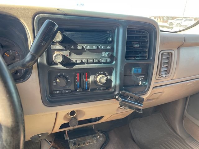 Used 2005 Chevrolet Silverado 3500 LS w/ Skid Plate Package AWD/4WD image 11
