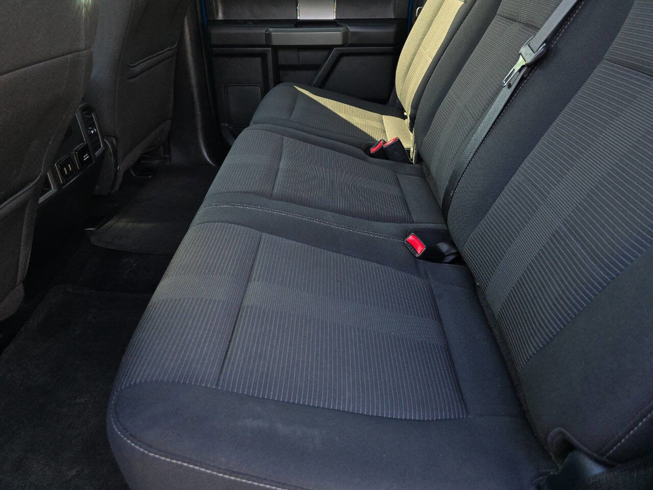 Used 2017 Ford F150 XLT w/ Equipment Group 302A Luxury image 21