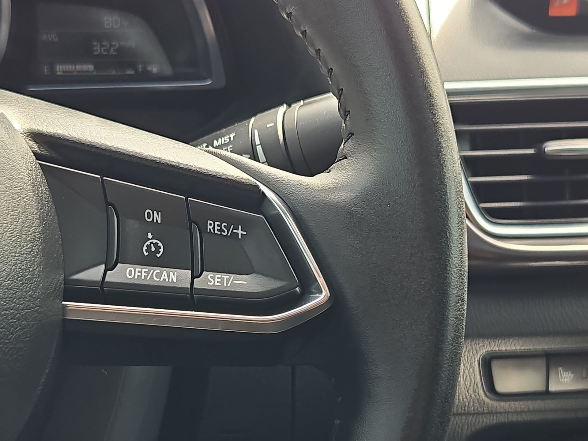 Used 2018 MAZDA MAZDA3 Grand Touring FWD image 19