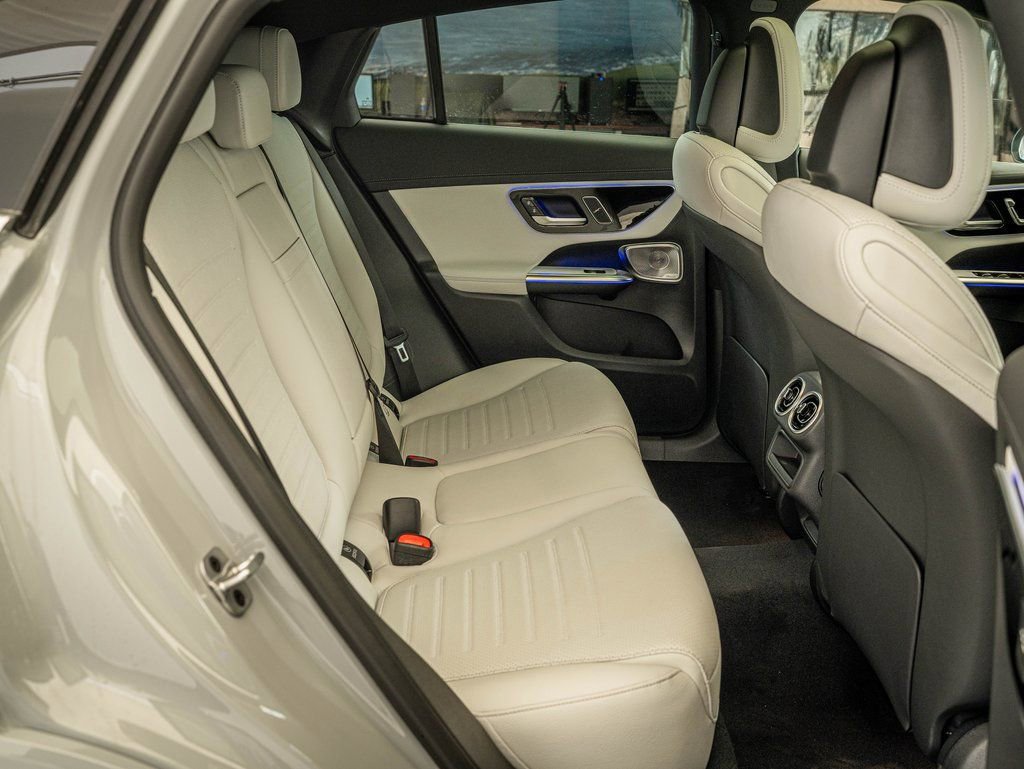 New 2026 Mercedes-Benz GLC 300 4MATIC image 41