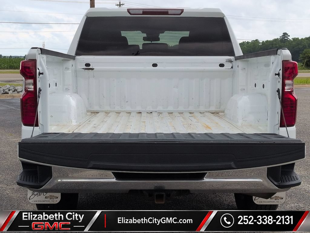 Used 2023 Chevrolet Silverado 1500 LT AWD/4WD image 14
