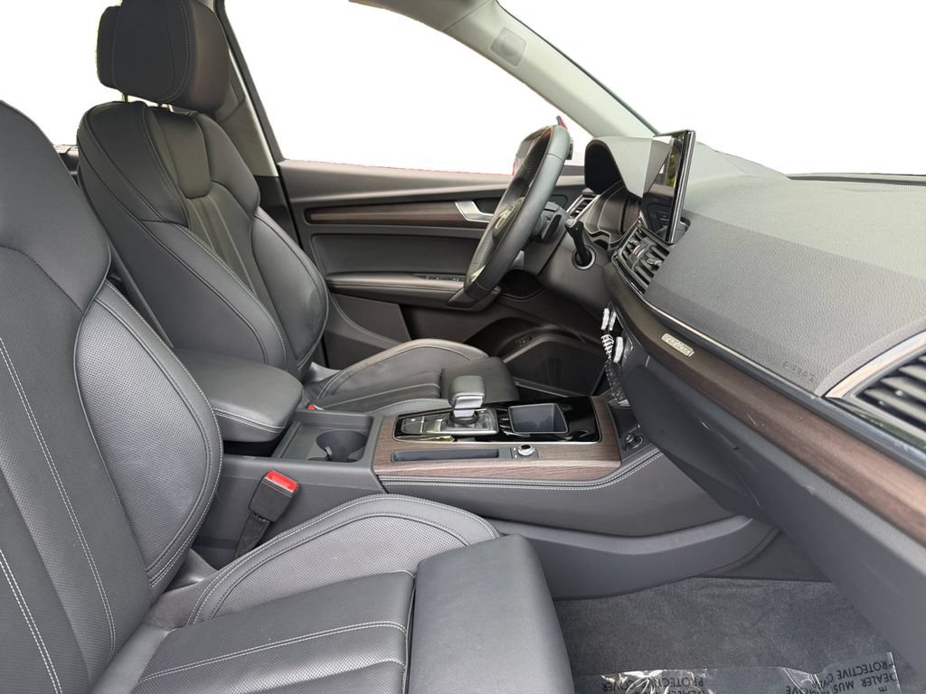 Used 2023 Audi Q5 e Premium Plus w/ Premium Plus Package AWD/4WD image 15