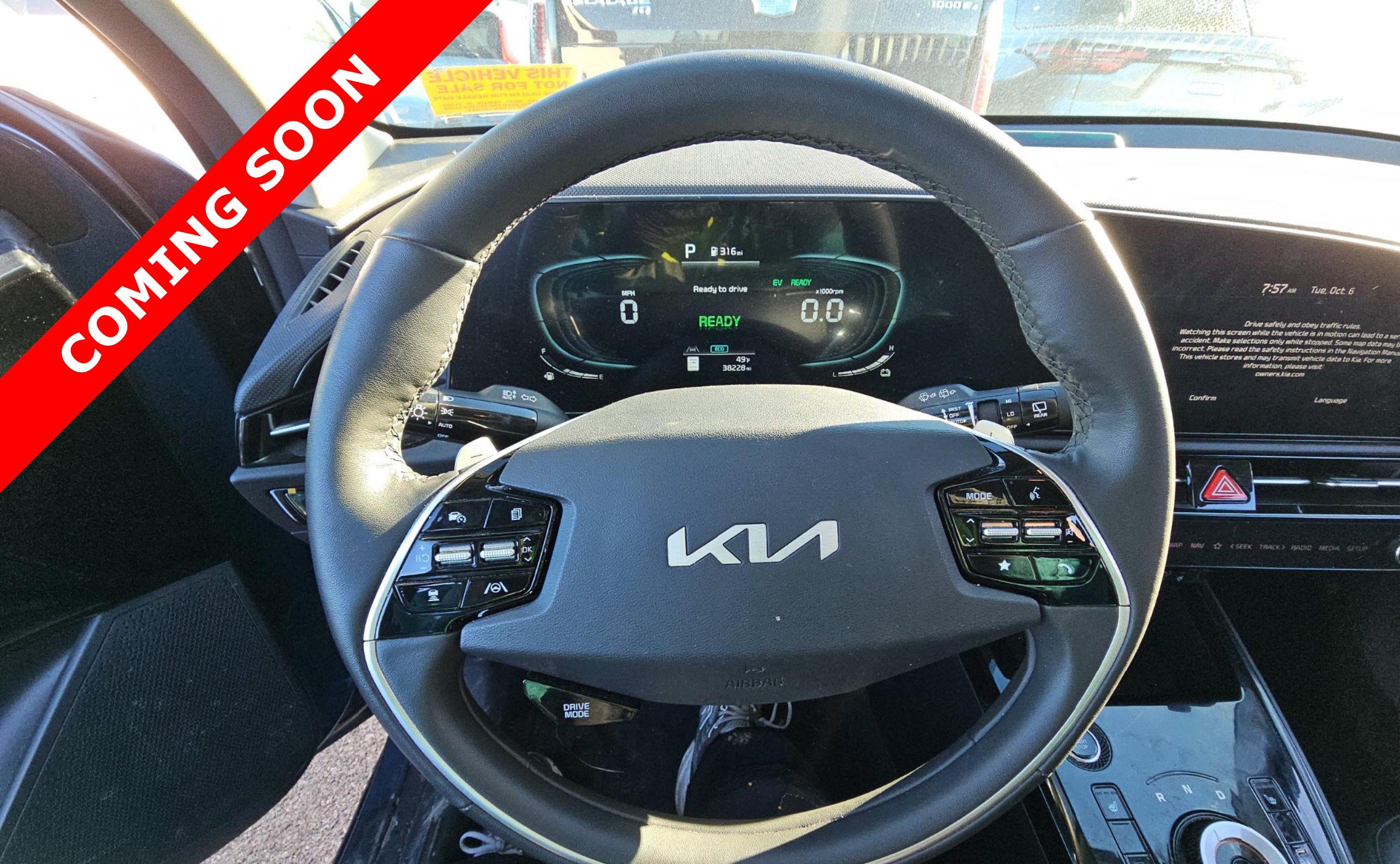 Used 2023 Kia Niro EX w/ EX Cold Weather Package FWD image 6